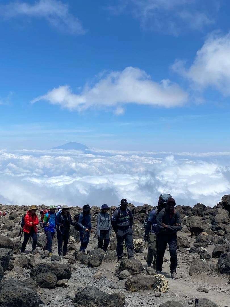 Climbing Mount Kilimanjaro: Expert Route Guide